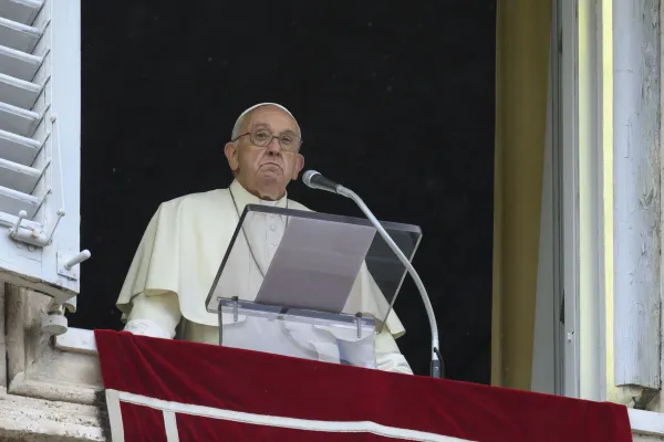 Papa Francesco durante l'Angelus del 2 giugno 2024 / Vatican Media / ACI Group