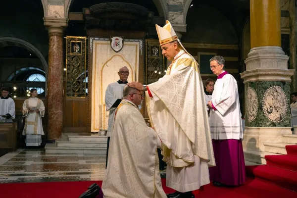 Il cardinale Fernandez ordina vescovo David Waller / Marcin Mazur / Vatican News