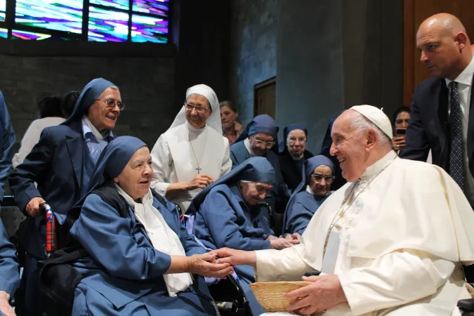 Papa Francesco incontra le Pie Discepole del Divin Maestro |  | Archivio pddm