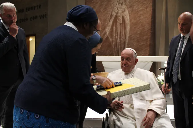 Papa Francesco incontra le Pie Discepole del Divin Maestro |  | Archivio pddm