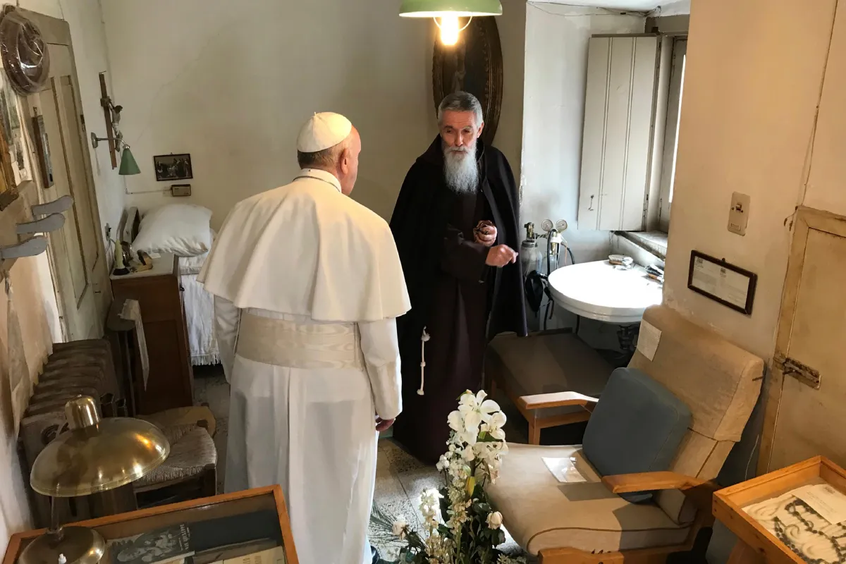 Papa Francesco Da Padre Pio La Vita Cristiana Non E Un Mi Piace Ma Un Mi Dono