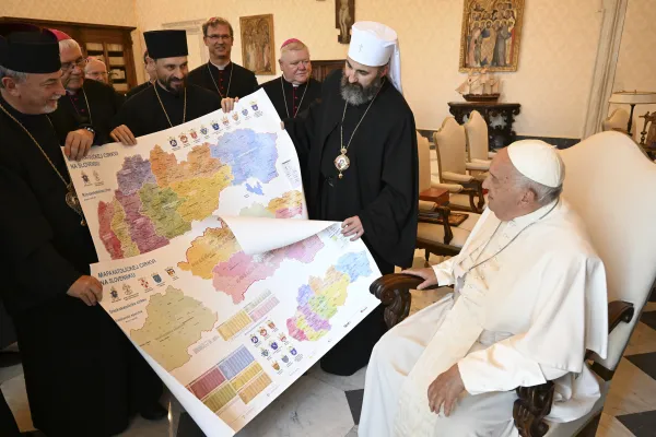 Papa Francesco con i vescovi slovacchi, 7 giugno 2024 / Vatican Media / ACI Group