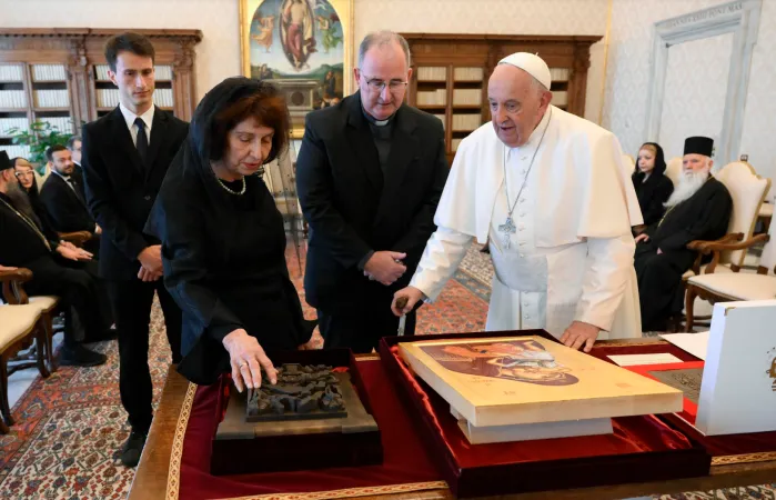 Papa Francesco e la presidente della Macedonia |  | Vatican Media