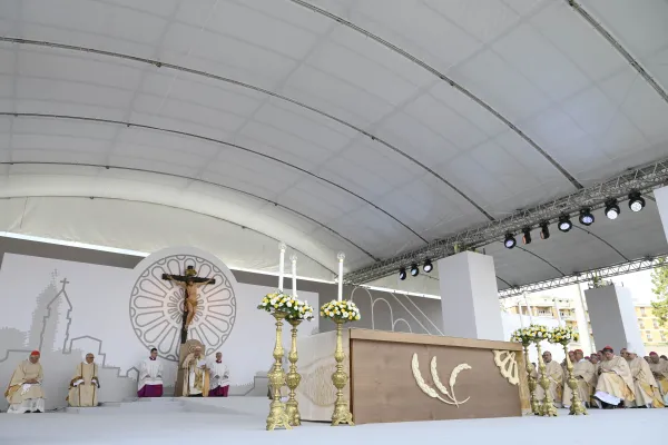 Papa Francesco durante la Messa che conclude il Congresso Eucaristico Nazionale di Matera, 25 settembre 2022 / Vatican Media / ACI Group