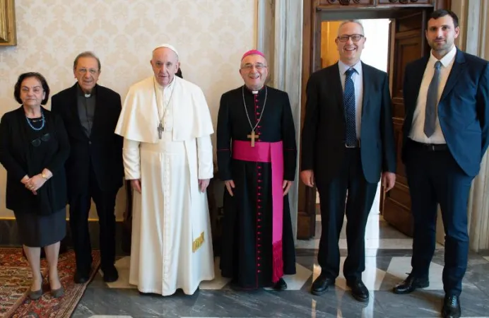 Papa Francesco con gli organizzatori del Pellegrinaggio Macerata Loreto  |  | www.pellegrinaggio.org