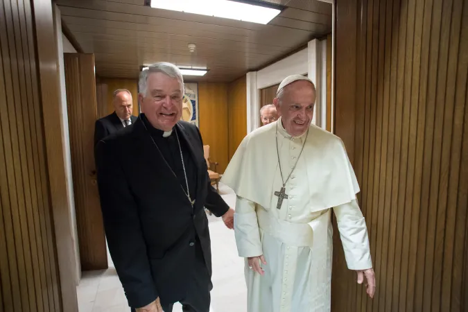 Monsignor Tscherrig con il Papa |  | L'Osservatore Romano - ACI Group