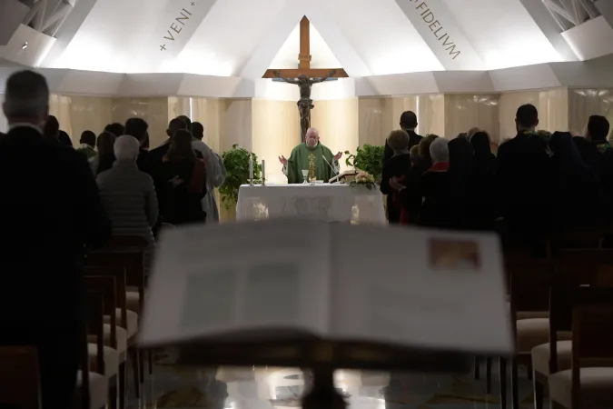 Papa Francesco a Santa Marta | Papa Francesco durante una Messa a Santa Marta  | Vatican Media / ACI Group