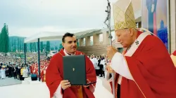 Giovanni Paolo II e il Cardinale Bozanic il giorno della beatificazione del Cardinale Stepinac / Arcidiocesi di Zagabria