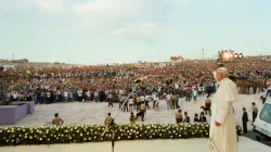 Giovanni Paolo II durante il viaggio a Santiago de Compostela nel 1982, quando lanciò l'Atto Europeistico / Fondazione Giovanni Paolo II