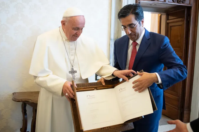 Papa Francesco e Ali Bin Samikh al Marri | Papa Francesco e Ali Bin Samikh al Marri, Ministro di Stato e Presidente del Comitato Nazione dei Diritti Umani del Qatar, Vaticano, 31 gennaio 2019 | Vatican Media / ACI Group 