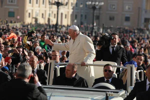 Papa Francesco durante l'udienza generale del 16 novembre 2016 / Lucia Ballestrer / ACI Group