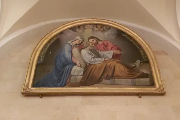 Un dipinto nella chiesa di San Giuseppe a Beirut, restaurata grazie ad ACS / ACN US