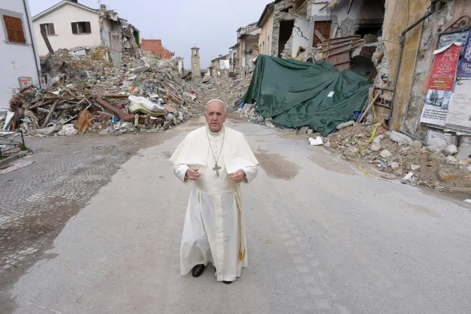 Papa Francesco ad Amatrice |  | L'Osservatore Romano, ACI Group