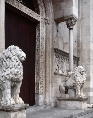 Il Portale Maggiore della cattedrale di Modena  |  | Unesco.modena.it