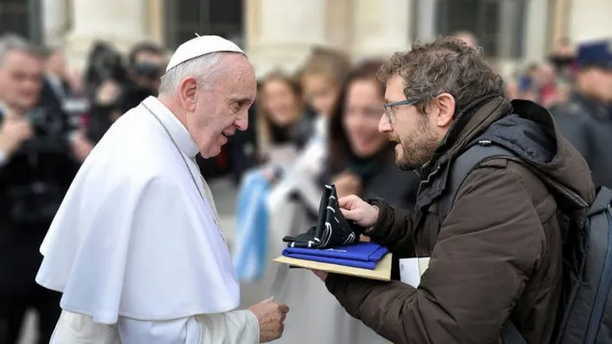 Juri Nervo con Papa Francesco  |  | rivistamissioniconsolata.it