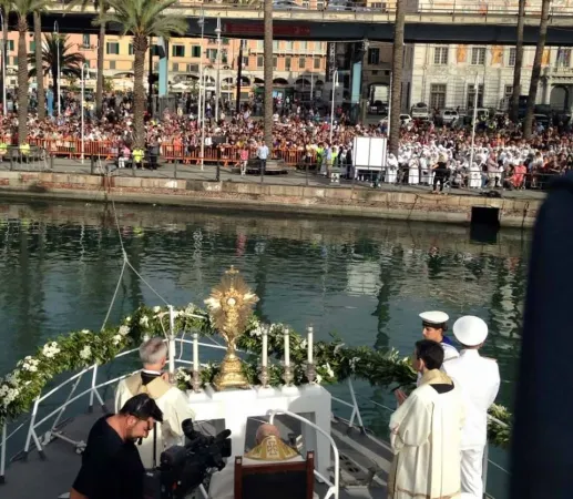 L'arrivo dell'Ostensorio al Porto Antico  |  | CEN