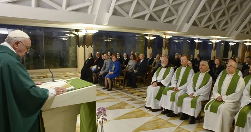 Il Papa celebra la messa con il PCPM |  | PCPM