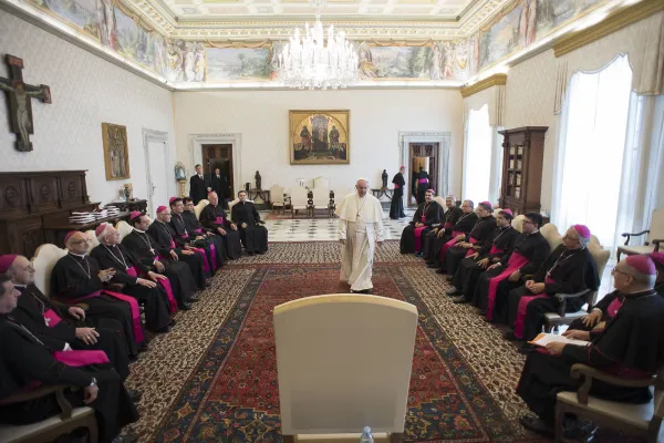 Papa Francesco incontra i vescovi del Paraguay in visita ad Limina, Palazzo Apostolico, 6 novembre 2017 / L'Osservatore Romano / ACI Group 