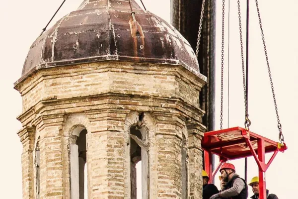 Messa in sicurezza della lanterna della Chiesa di San Paolo, a Macerata (2016) / Foto: @luna_simoncini 