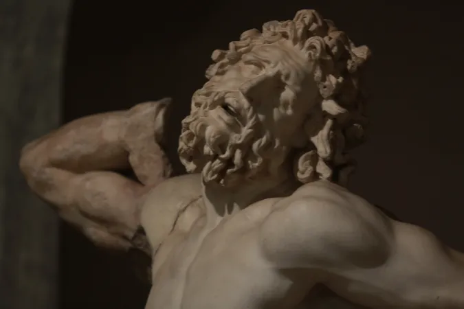 Una  suggestiva immagine del Laocoonte dei Musei Vaticani  |  | Lucia Ballester/ CNA