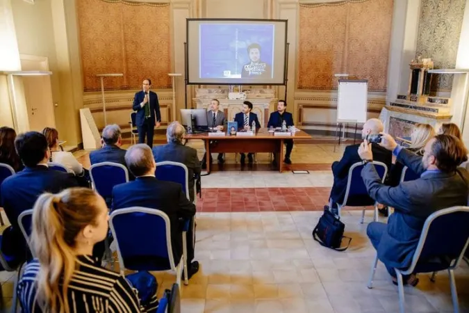 Primo Ministro del Montenegro | Un momento della presentazione del libro del Primo Ministro di Montenegro 