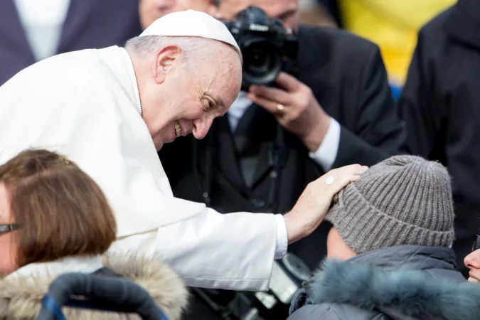 Papa Francesco durante un' Udienza Generale |  | Daniel Ibanez, ACI Group