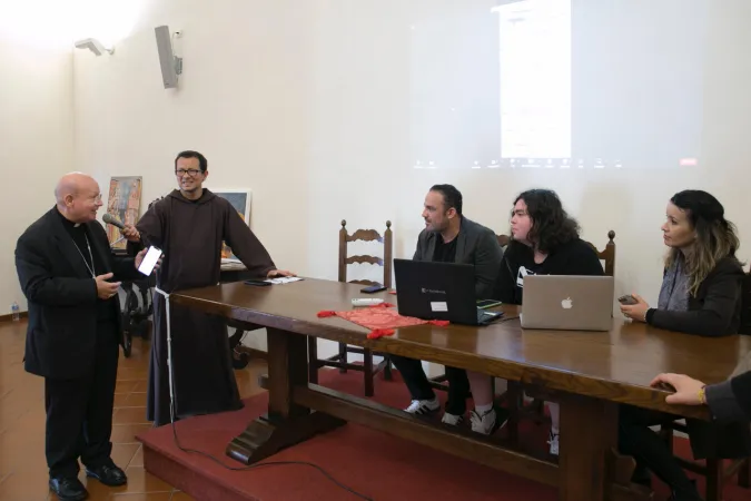 La presentazione dell'app  |  | Diocesi di Assisi 