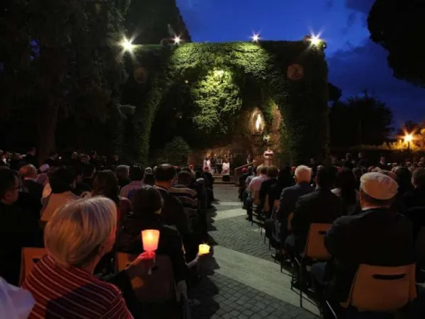 Le celebrazioni mariane alla Grotta di Lourdes in Vaticano |  | Acistampa