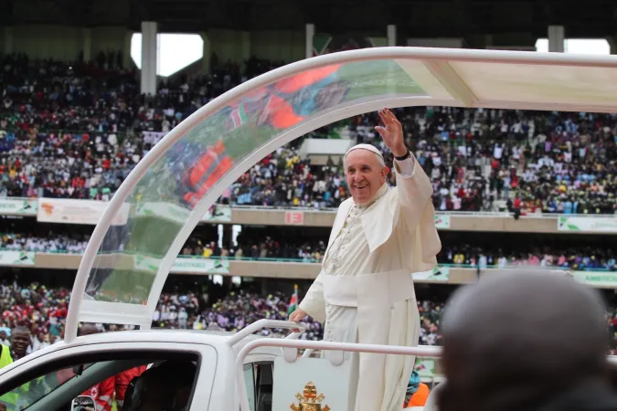 Il Papa nello stadio con i giovani  |  | Martha Calderon/ Aci Group