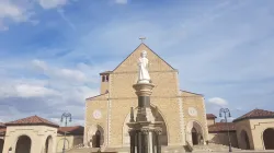 Il Santuario del Preziosissimo Sacramento, ad Hanceville. Nella piazza antistante è situata una statua del Divino Bambino / Andrea Gagliarducci / ACI Stampa