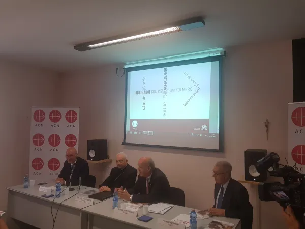 Presentazione rapporto ACS 2017 | La presentazione del Rapporto attività 2017 di Aiuto alla Chiesa che Soffre nella sede della fondazione a Palazzo San Calisto, 4 luglio 2018 | AG / ACI Stampa