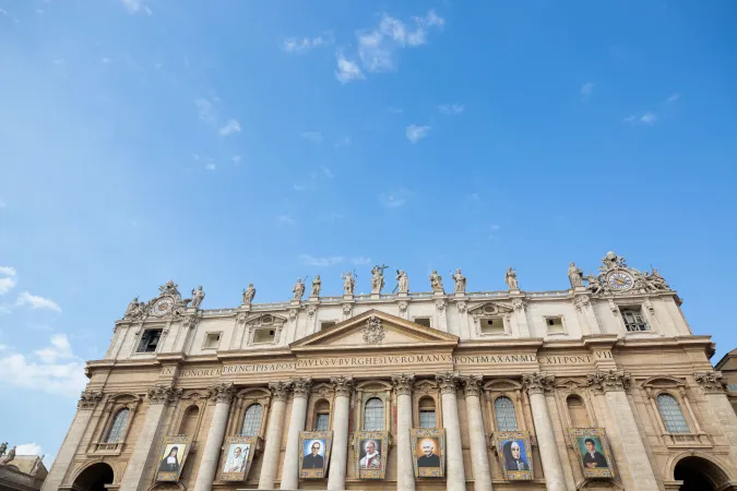 Papa Francesco, canonizzazioni 14 ottobre 2018 | Gli arazzi dei sette santi canonizzati il 14 ottobre 2018 | Daniel Ibanez / ACI Group