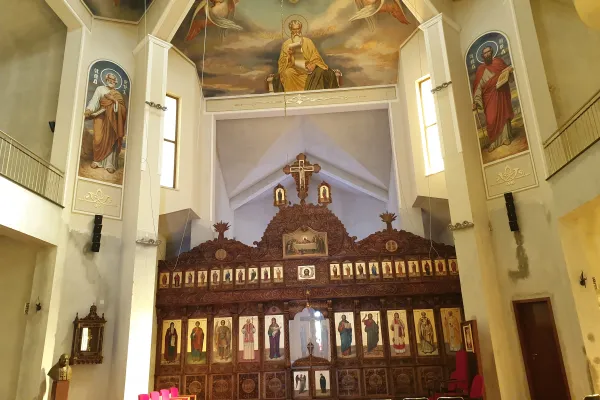 L'interno della chiesa di San Giovanni XXIII a Sofia, dove le suore Eucaristine si riuniscono per pregare la Novena della Divina MIsericordia / AG / ACI Group