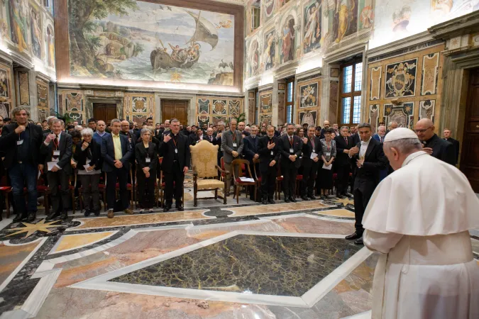 Papa Francesco, Sala Clementina | Papa Francesco incontra docenti e studenti del Pontificio Istituto Biblico, Sala Clementina, Palazzo Apostolico Vaticano, 9 maggio 2019 | Vatican Media / AC Group