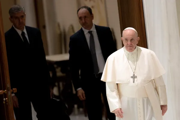 Papa Francesco durante una udienza generale / Daniel Ibanez / ACI Group