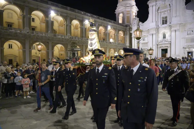 L'Aeronautica celebra la Madonna di Loreto |  | www.aeronautica.difesa.it