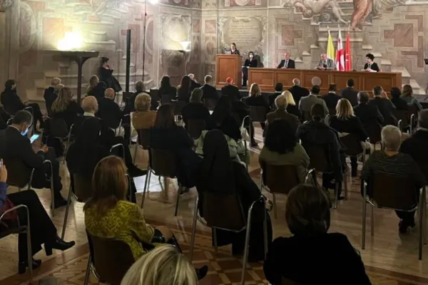 La presentazione dell'edizione italiana dell'opera "Il Ponte sull'Orizzonte" di Dato Magradze, Palazzo della Cancelleria, 23 novembre 2021
 / Ambasciata di Georgia presso la Santa Sede