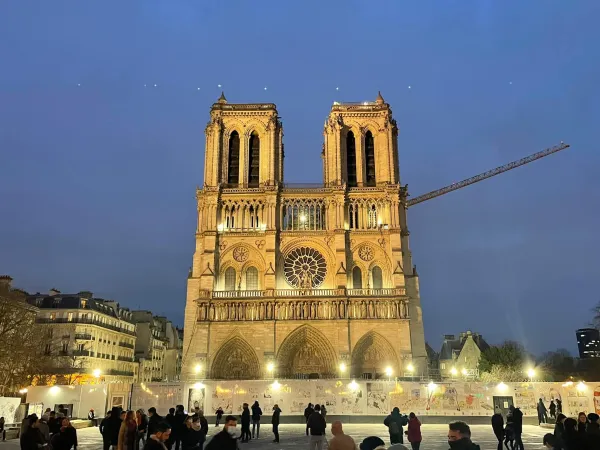 Notre Dame de Paris | Una immagine di Notre Dame durante i lavori | FB