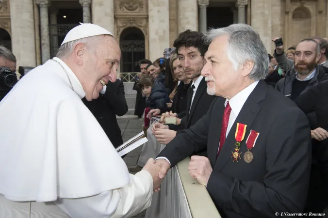 Rinaldo Marmara e Papa Francesco | Rinaldo Marmara presenta il libro 