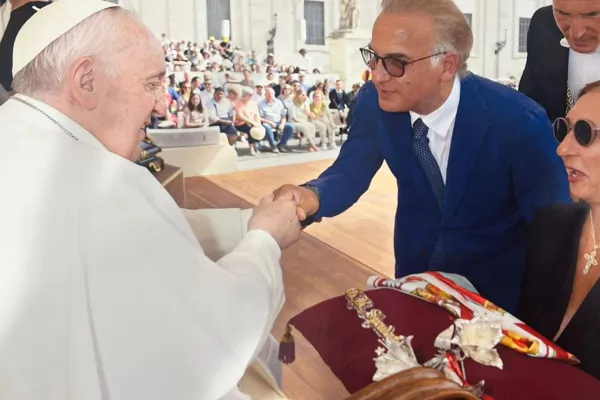 Peppe Spadafora durante un incontro Papa Francesco / Famiglia Spadafora