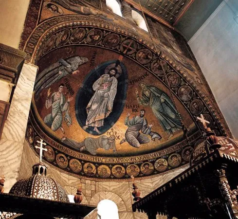 Il mosaico absidale della chiesa del monastero di santa Caterina al Sinai del VI secolo  |  | pd