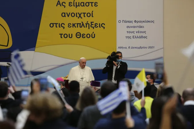 Papa Francesco, Incontro con i giovani presso la Scuola San Dionigi delle Suore Orsoline |  | AG / ACI Stampa