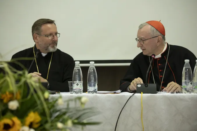 Shevchuk e Parolin | L'arcivescovo maggiore Sviatoslav Shevchuk e il Cardinale Parolin in un momento dell'intervento del Cardinale durante il Sinodo della Chiesa Greco Cattolica Ucraina, Roma, 5 settembre 2023 | UGCC