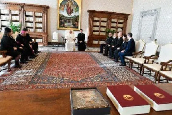 La delegazione dell'Accademia Slovacca delle Scienze da Papa Francesco, Palazzo Apostolico Vaticano, 18 gennaio 2024 / Vatican Media