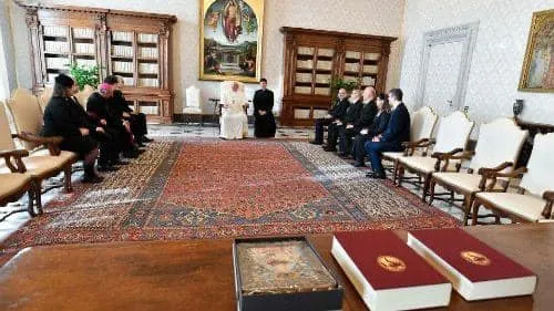 Papa Francesco, Accademia Slovacca delle Scienze | La delegazione dell'Accademia Slovacca delle Scienze da Papa Francesco, Palazzo Apostolico Vaticano, 18 gennaio 2024 | Vatican Media