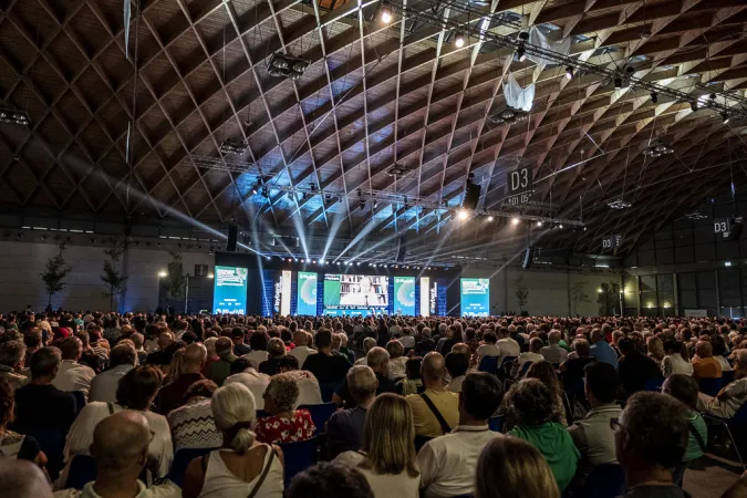 La platea del Meeting di quest'anno | La platea del Meeting di quest'anno | Credit Meeting di Rimini