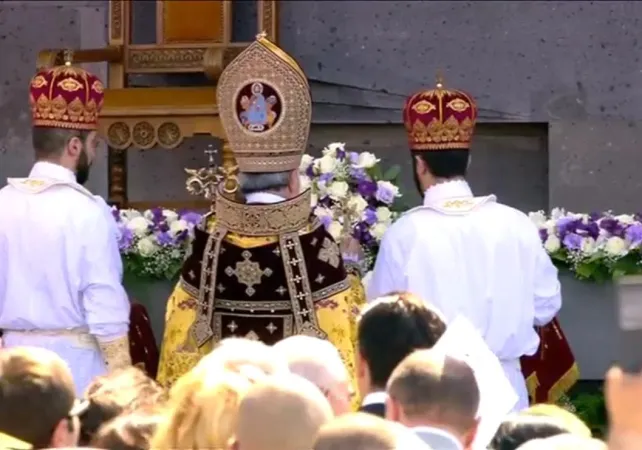 La Divina Liturgia a Etchmiadzin |  | CTV