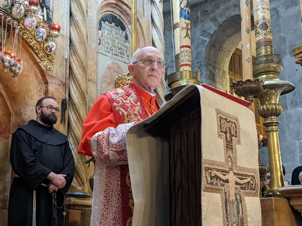 Le foto dell'ingresso al Santo Sepolcro del Cardinale Filoni  |  | OESSH 