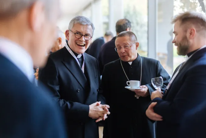 Professor Jean Ehret | Il professor Jean Ehret con il Cardinale Ryś durante durante la conferenza "Cosa ci tiene insieme quando non siamo d'accordo", 21-22 marzo 2024 | LSRS