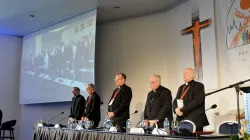 La presidenza del CCEE alla fine dell'ultima sessione dell'Assemblea Continentale Europea a Praga / Conferenza Episcopale Ceca